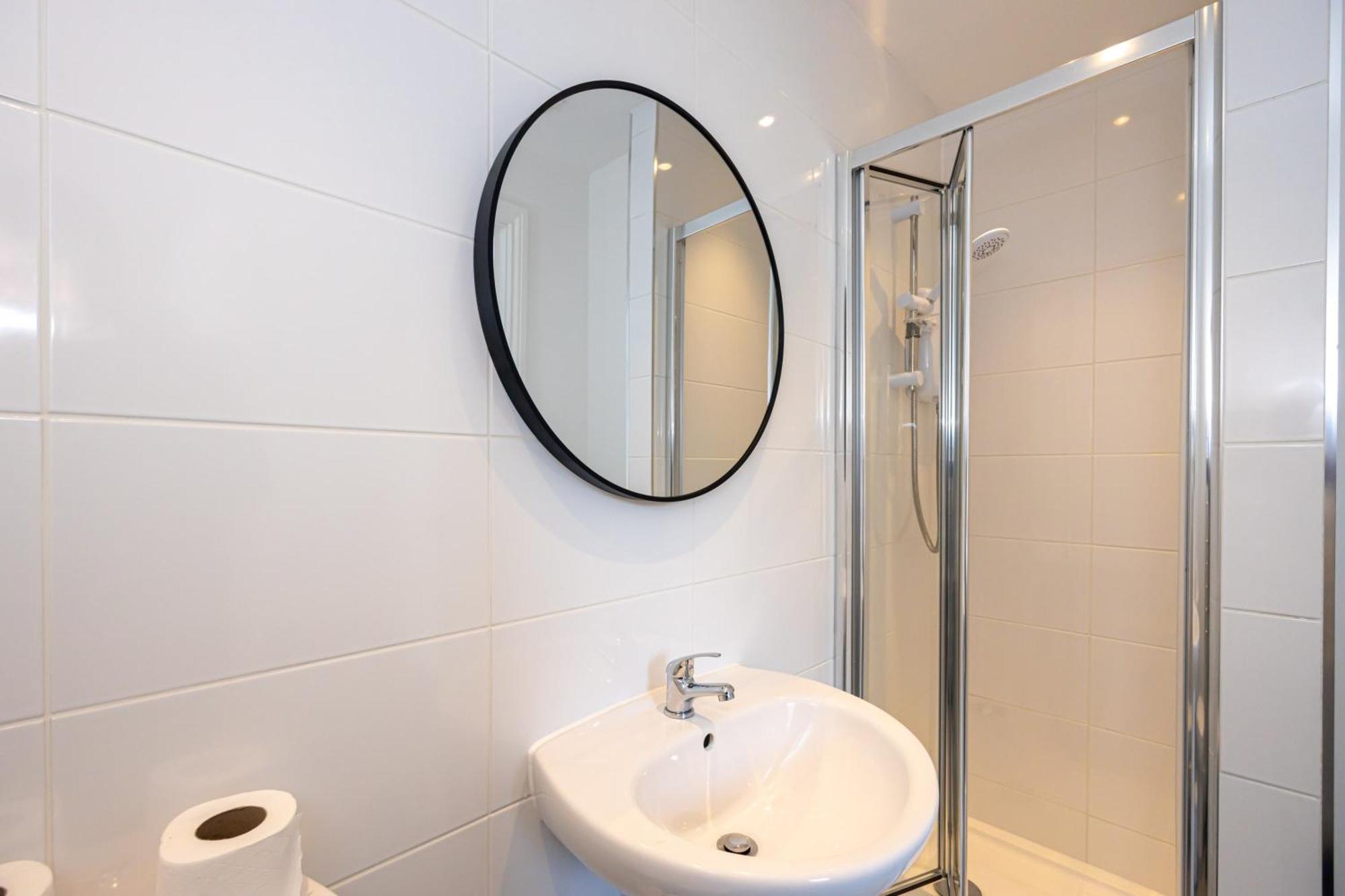 Beautiful 1 Bed 20Mins To Central Manchester Bolton Eksteriør bilde