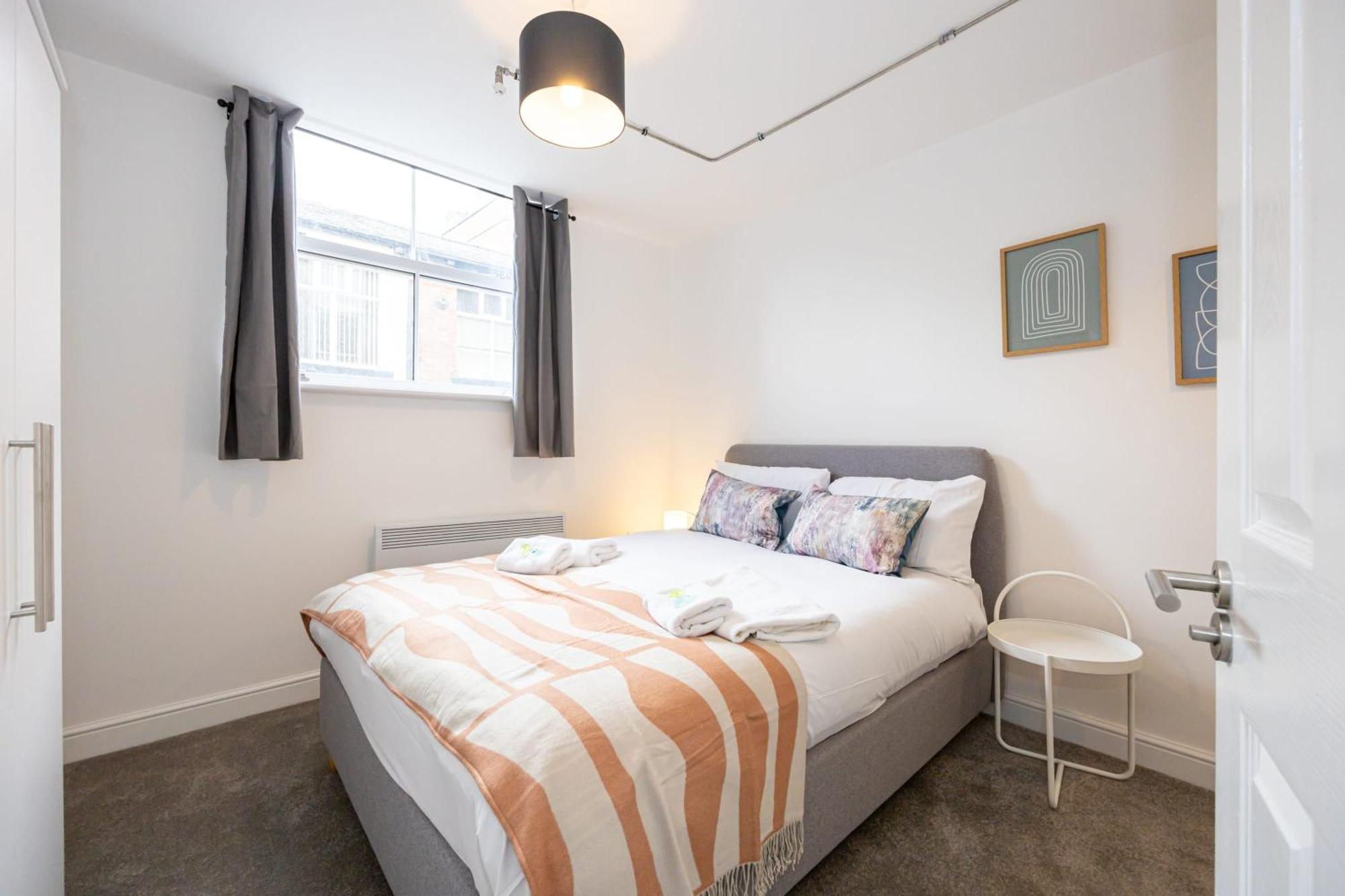 Beautiful 1 Bed 20Mins To Central Manchester Leilighet Bolton Eksteriør bilde